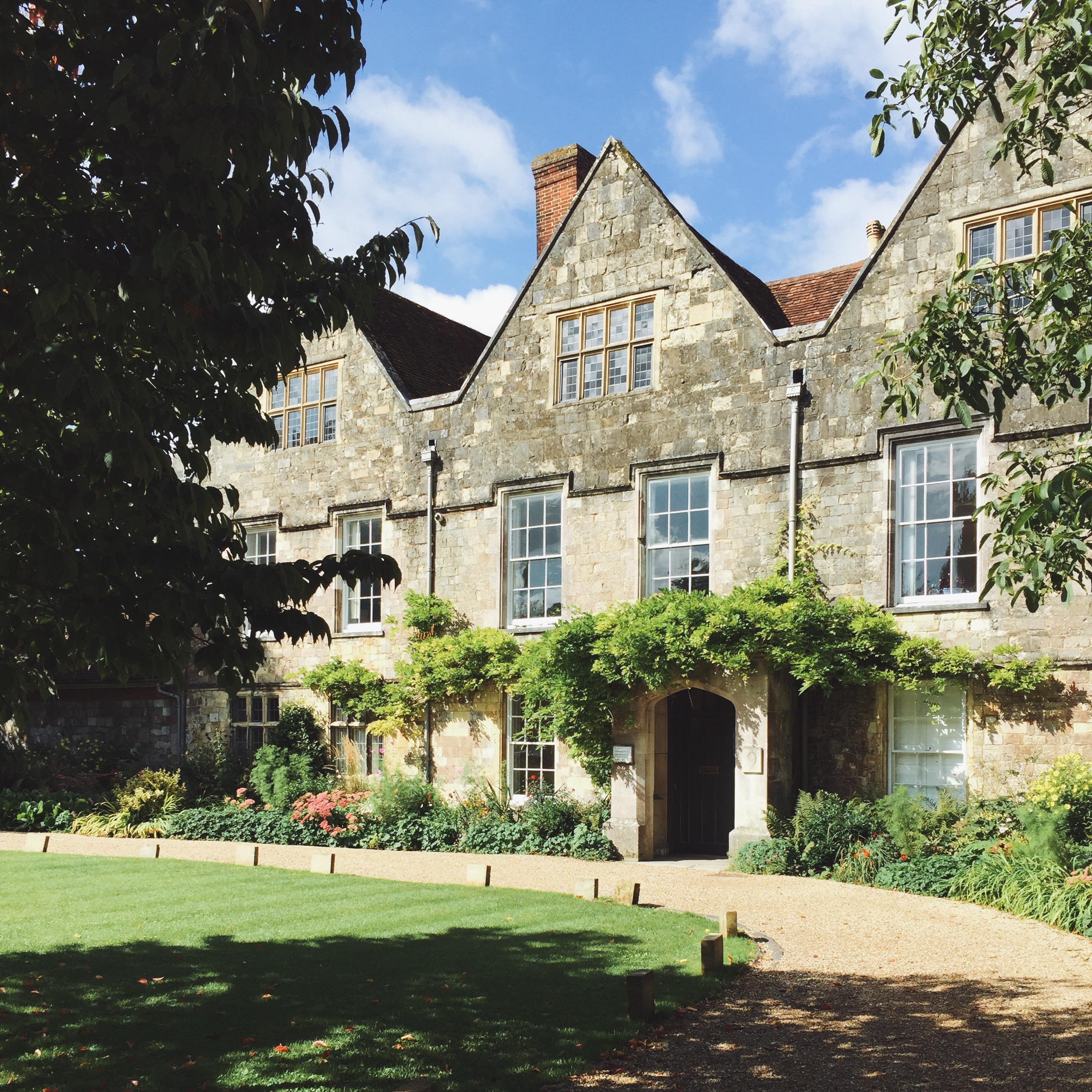 A Day Trip to Winchester